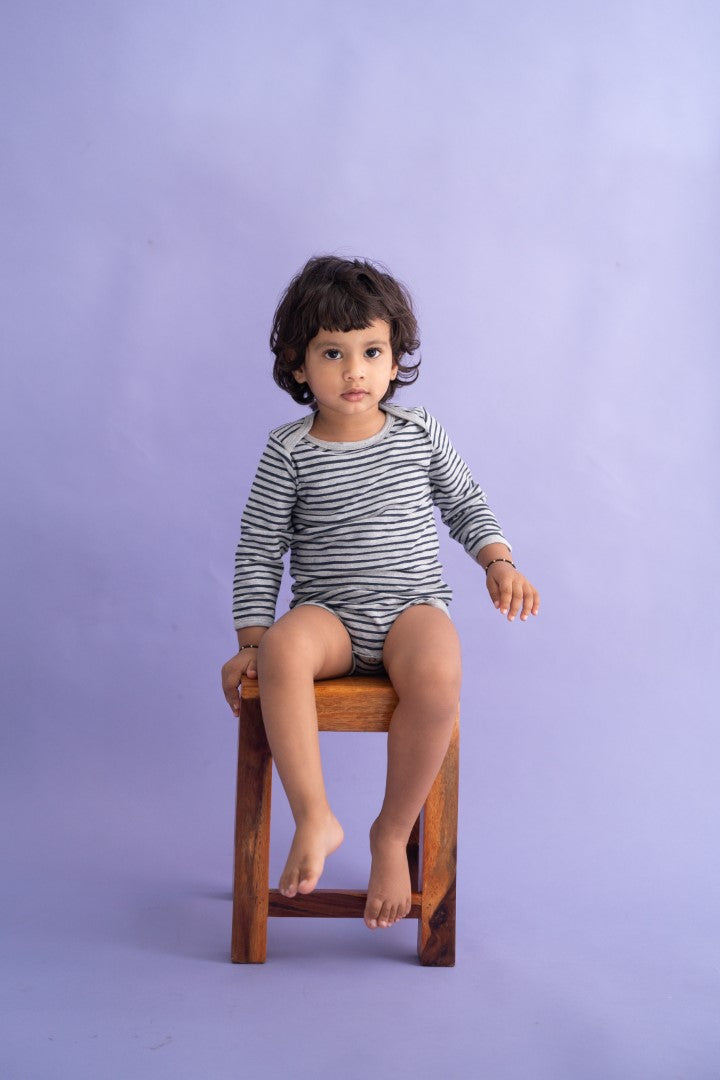 Organic Cotton Envelop Neck Bodysuit Blueberry Dots