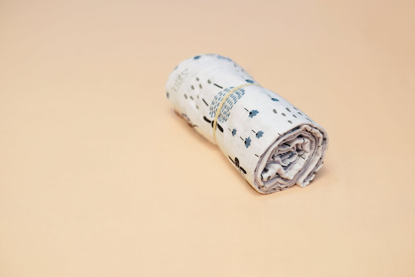 SWADDLE - Baa Baa That Sheep - Blueberry Cream