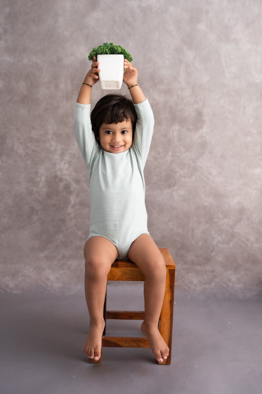 Organic Cotton Envelop Neck Bodysuit Pista Plain