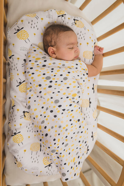 SNUGGLE BABY BED  - Baa Baa That Sheep - Blueberry Cream