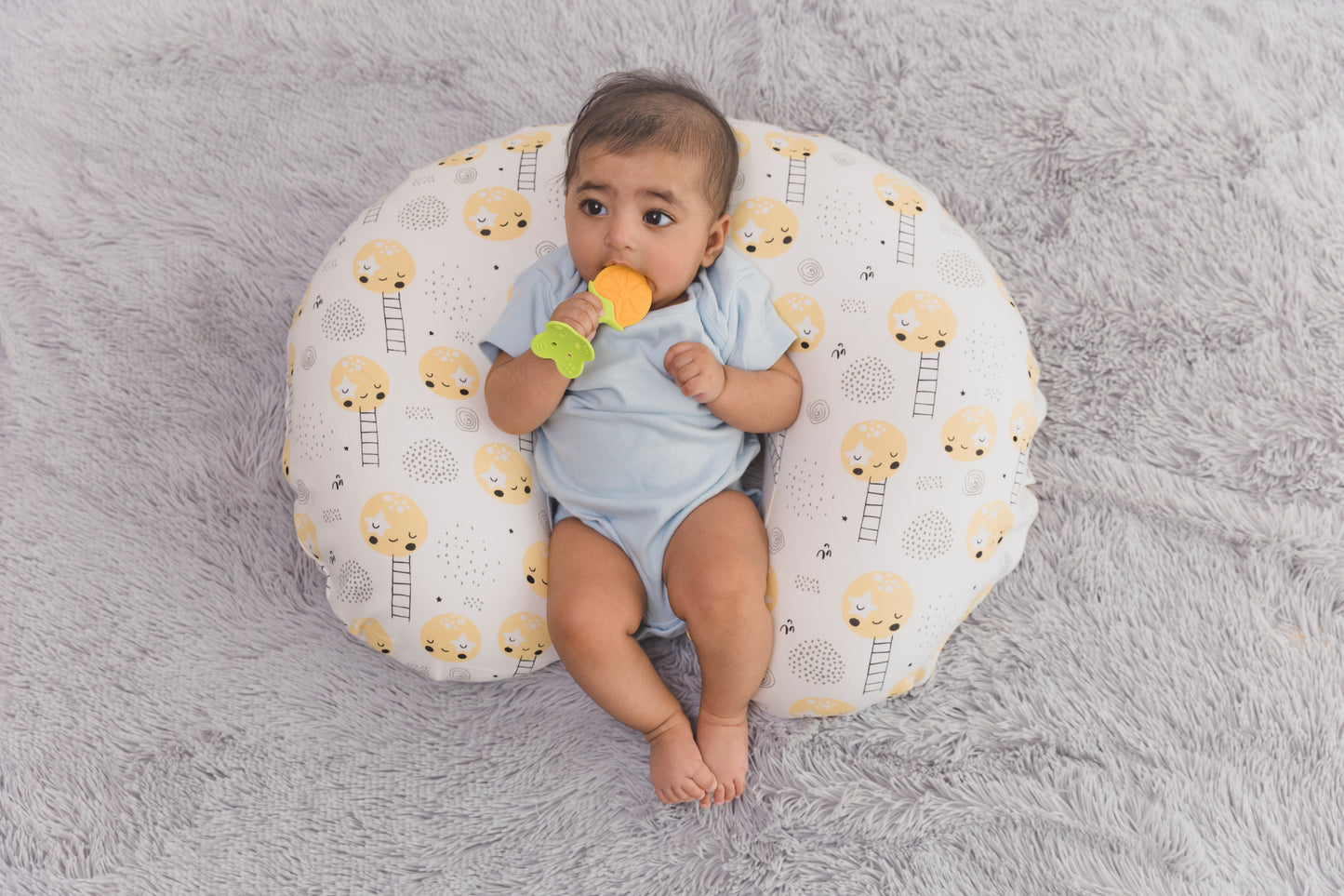 NURSING PILLOW  - Moon And The Starry Night - Lime & Lenomade