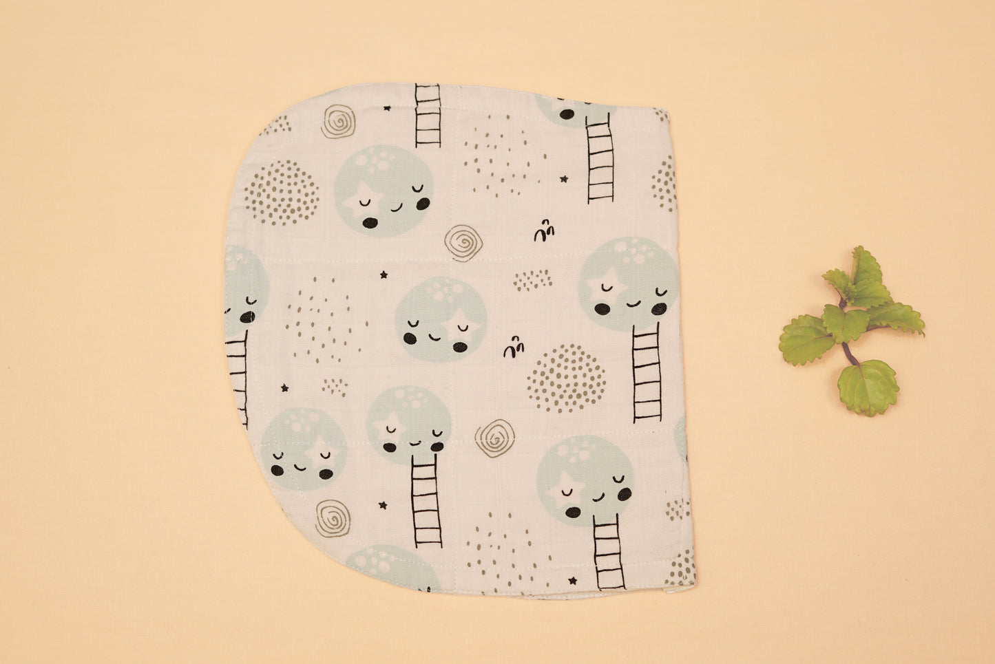 BURP CLOTH - Moon And The Starry Night - Blueberry Cream