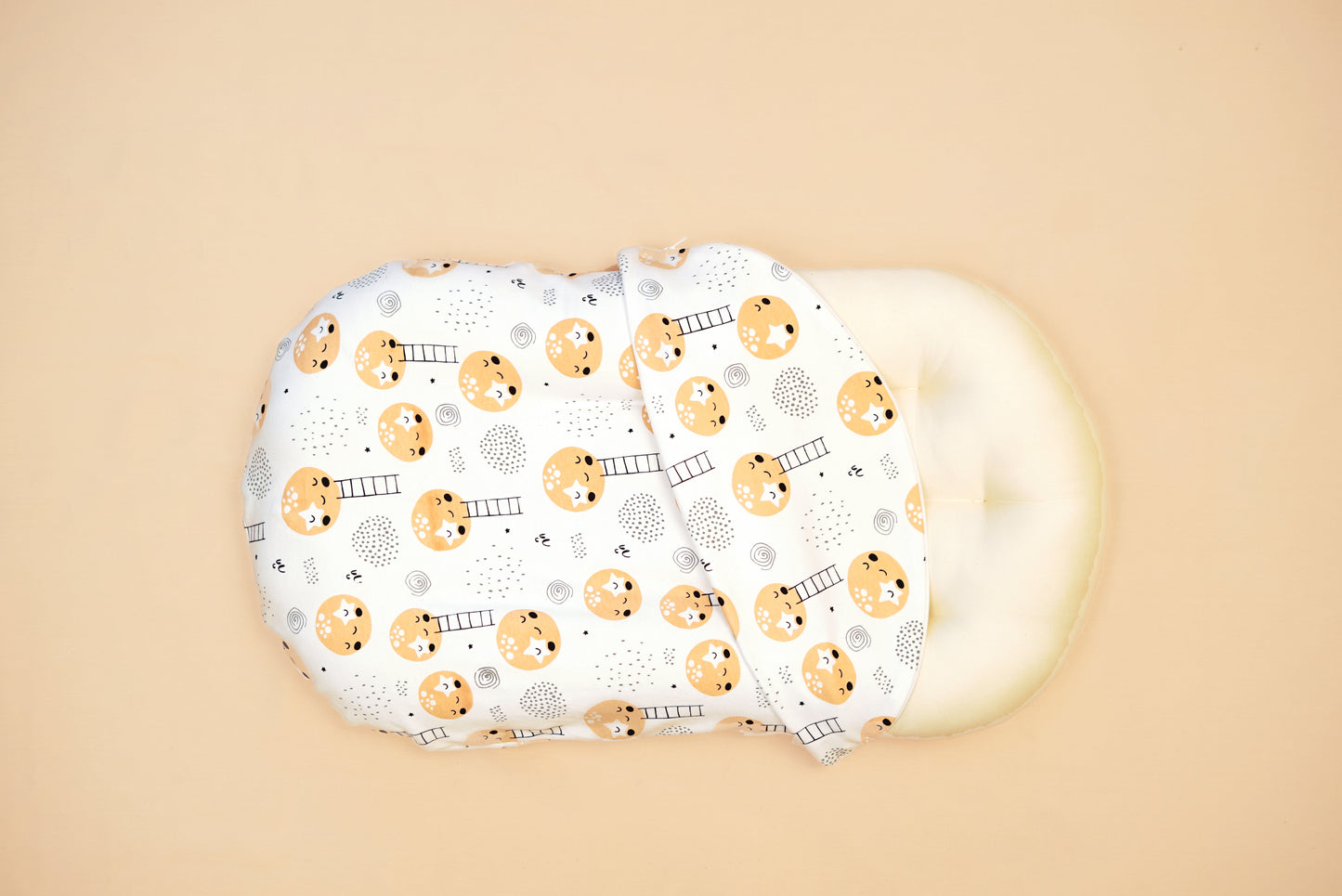SNUGGLE BABY BED  - Moon And The Starry Night - Butternut Squash