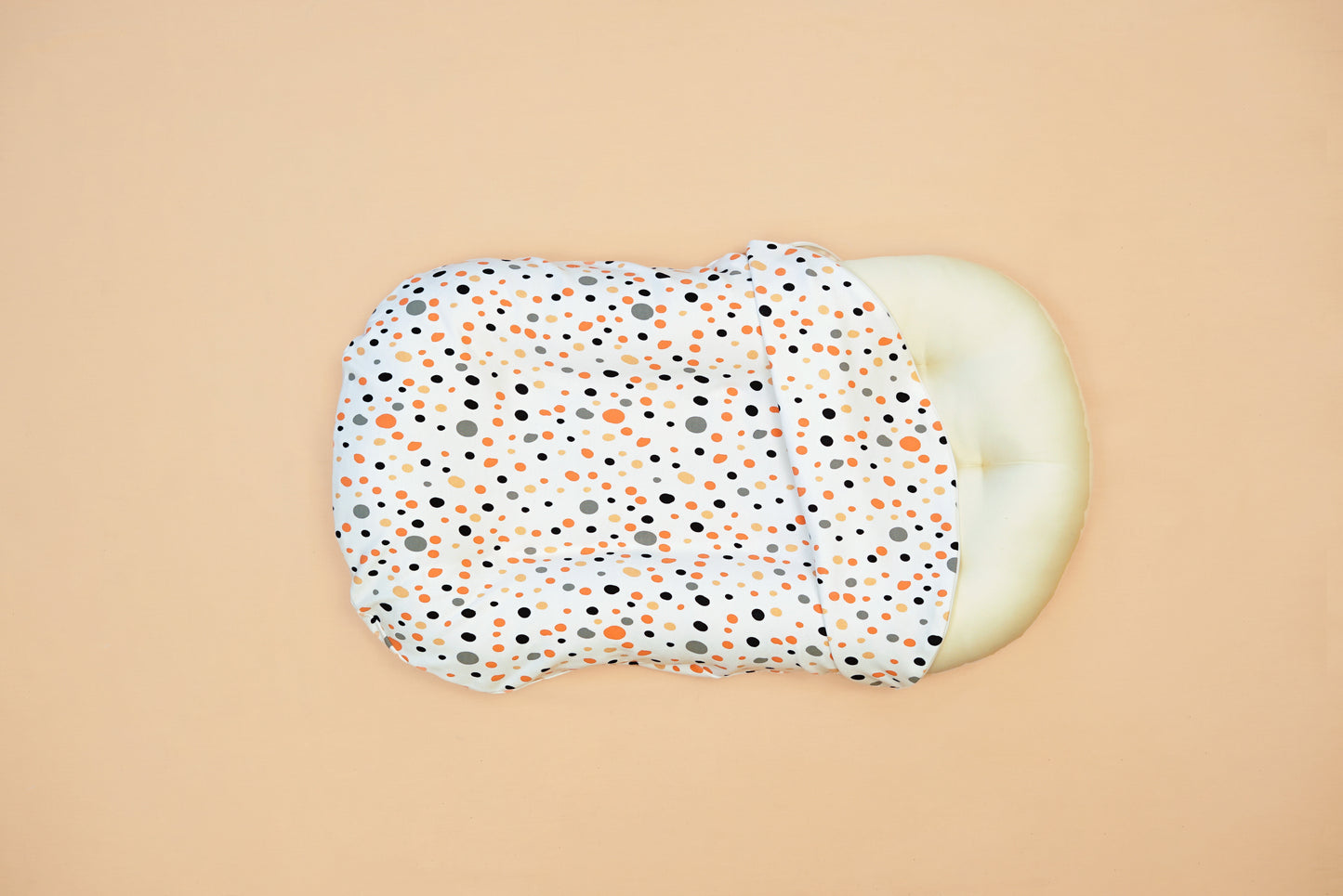SNUGGLE BABY BED   - 101 Dalmations - Butternut Squash